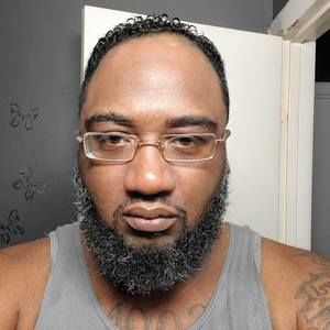 Meet your Posher, Ronnail